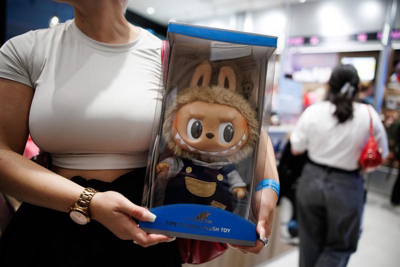 Fenomeno Labubu: i mostri valgono più di Barbie, Transformers ed Hello Kitty (messi insieme)