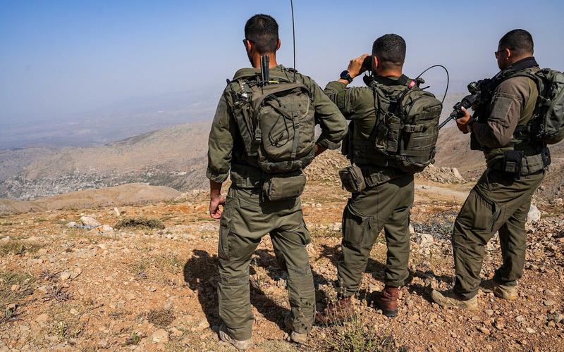 Four IDF soldiers lightly wounded by blast of old munitions in southern Syria
