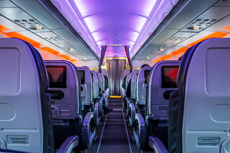 San Francisco man sues United over one of the worst seats on a flight