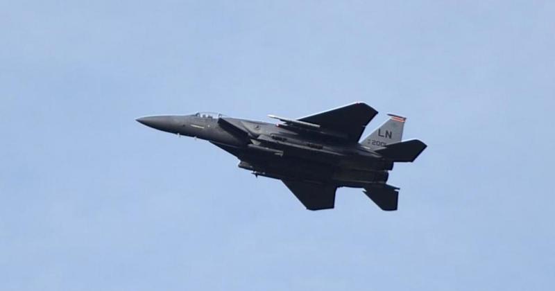 Airbase issues noise warning for increased flying