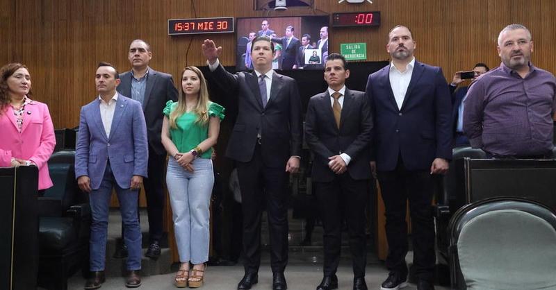 Adeuda gobierno del nuevo NL, $1,000 millones a proveedores. Forman A.C. para exigir pago