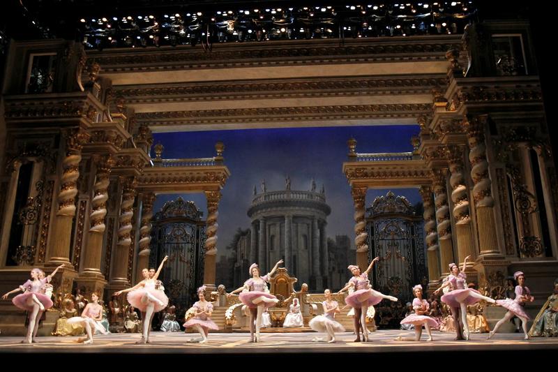 To understand Russians, try catching a ballet at the Bolshoi Theatre