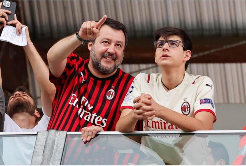 San Siro e il silenzio della Curva Sud, Salvini difende gli ultras ‘normali’: “Il prefetto convochi Milan e Inter”