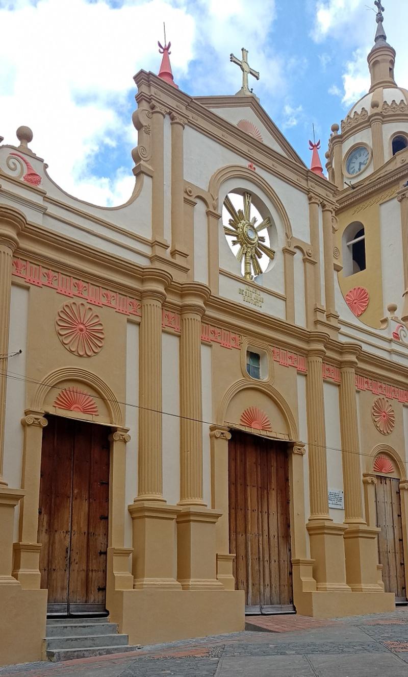 De fiesta legionarios de la Virgen María en Rafael Rangel