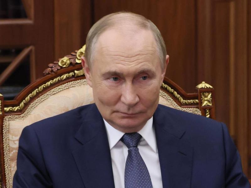 Tentazione Putin: disertare il summit. Lo Zar vuole solo la resa dell'Ucraina