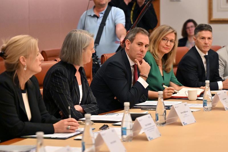 Grattan on Friday: a laundry basket of reform leaves a lot of washing to be done