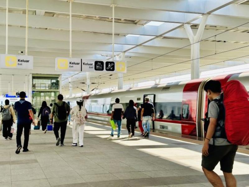 Indonesia High-speed Rail Project a Financial ‘Time Bomb,’ Official Says