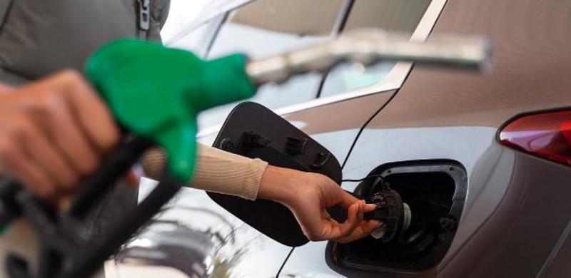 'Nova gasolina' já é vendida nos postos; entenda como ela pode afetar seu carro