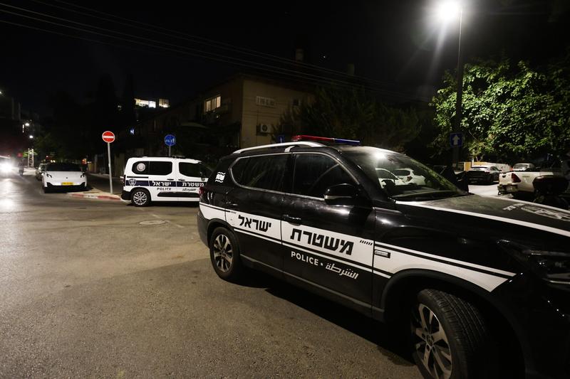Police said to arrest two US yeshiva students who photographed sensitive security site