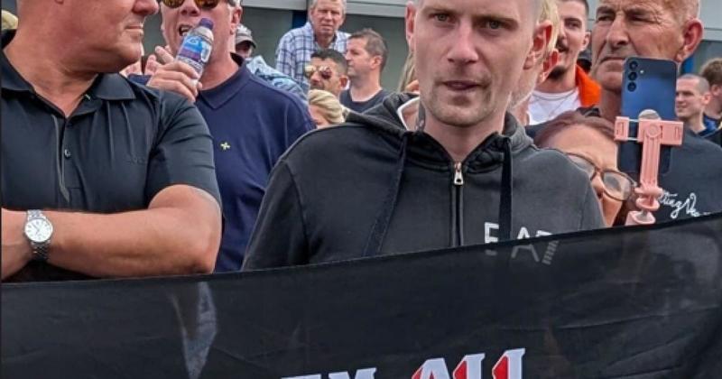 Neo-Nazis now brazenly stalk Scotland’s streets … blame malevolent politicians
