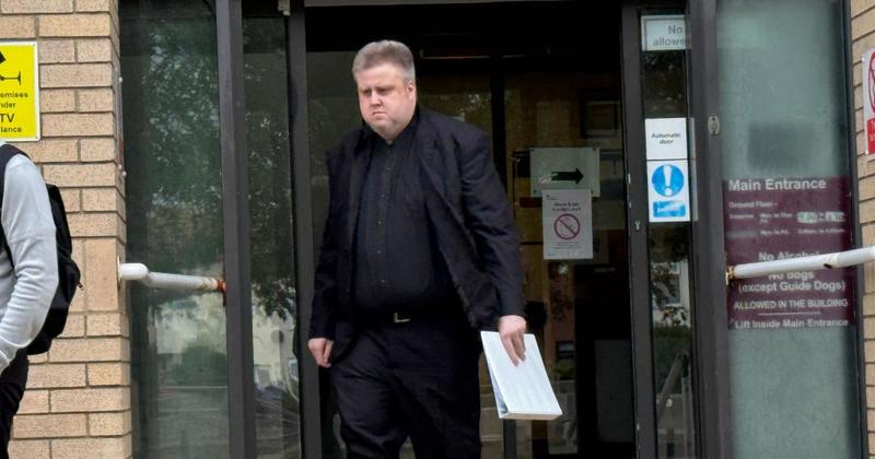 Married man admits to possessing more than 2,600 indecent images of children