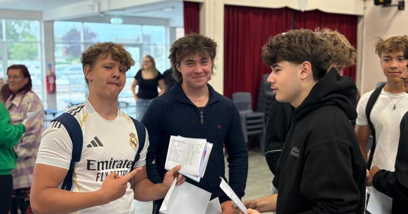 'The stuff legends are made of' - Glee at GCSE results