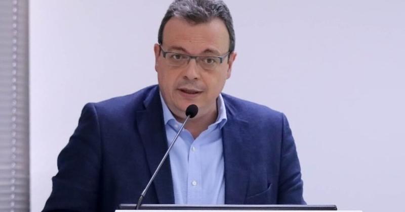 Σ. Φάμελλος: Μόνιμη μείωση του ΦΠΑ, 13ος και 14ος μισθός για τους δημοσίους υπαλλήλους