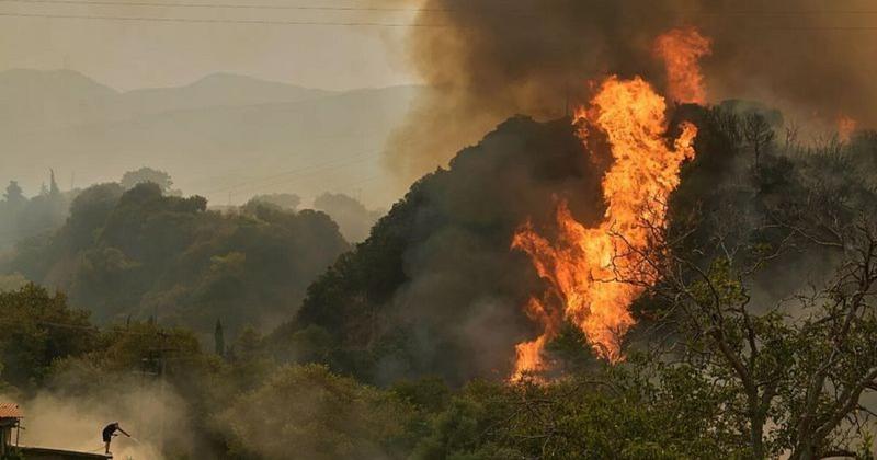 Φεύγουν δασοκομάντος και πυροσβεστικά αεροπλάνα από την Ελλάδα για να συνδράμουν στις μάχες σε Ισπανία και Πορτογαλία