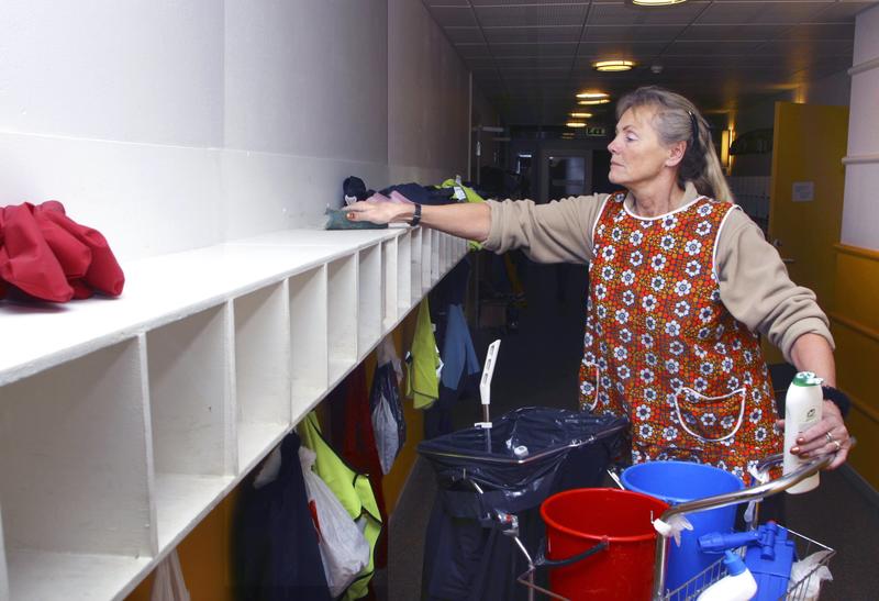 La oss se menneskene bak titlene – driftsleder, renholder, vaktmester