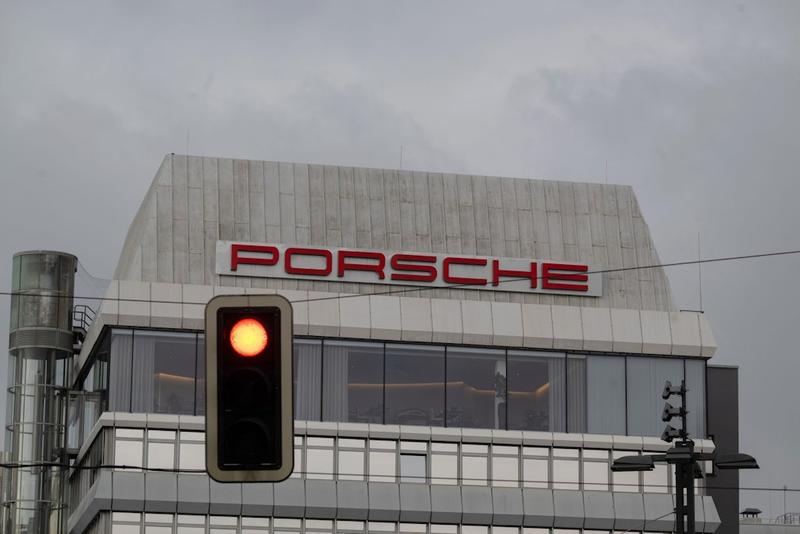 Nach Porsches Batterie-Flop: Experten fordern radikale Wende bei Elektroautos