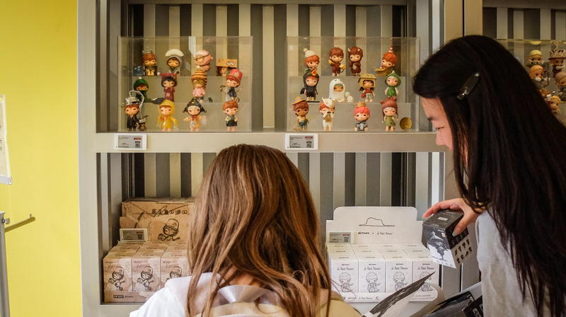Labubu: non solo un pupazzo, ma uno specchio