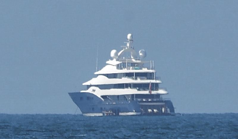 Svelato il giallo del mega yacht Amaryllis al largo di Pesaro: a bordo il banchiere russo Andrey Borodin, oppositore di Putin