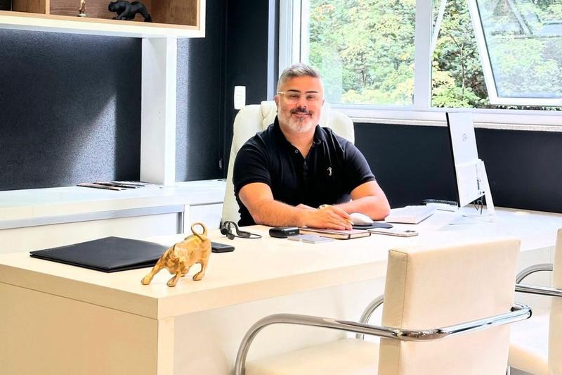 Betinho Alves lança capítulo em Disruptivo com Flávia Pavanelli e Trajano
