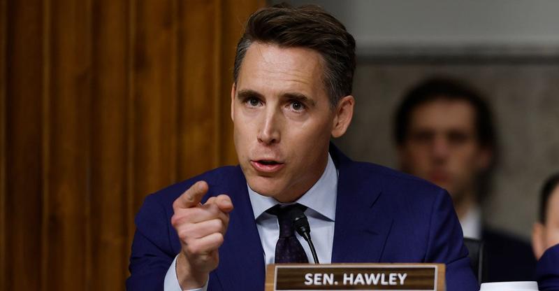 Hawley Demands Documents From Zuckerberg