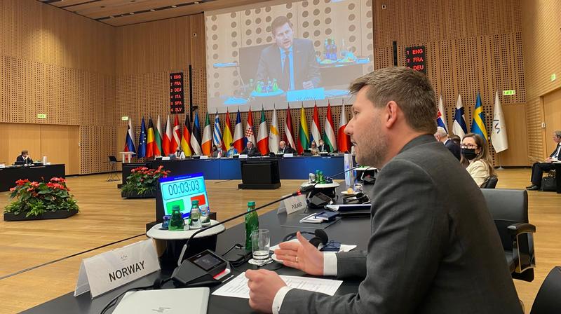Senterpartiet sprer skremsler om EU og bygningsdirektivet
