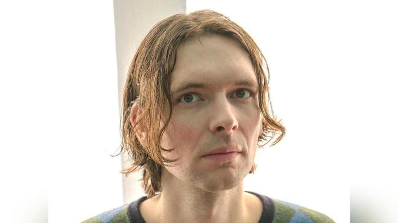 „Die Prozesse“ von Marius Goldhorn: Der Gesellschaft kippt