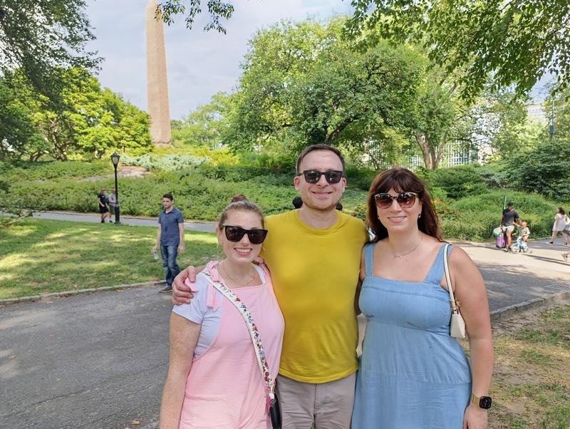 At a picnic in the park, increasingly isolated young NY Jews let their identities show