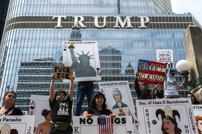 Trump Threatens Chicago With Next National Guard Invasion
