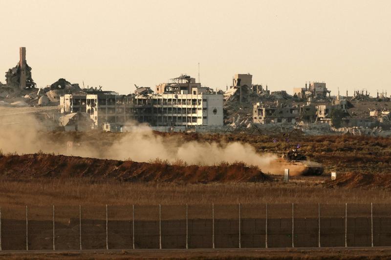 Media: “Tank israeliani sono entrati in un sobborgo di Gaza City”