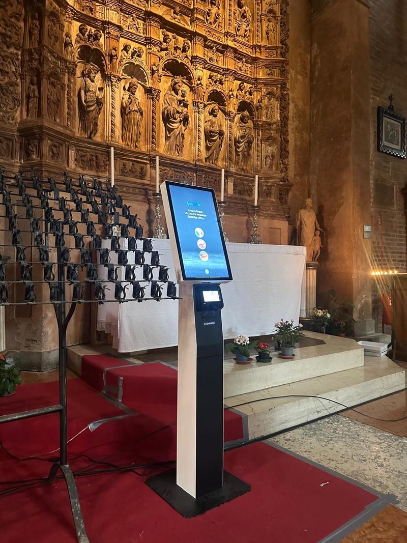 Assisi, la basilica di San Francesco scopre il bancomat. Il test delle offerte col pos