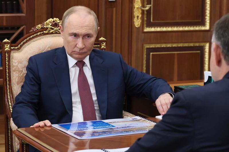 Putin strammer det digitale grepet og får enda mer overvåkning av russerne