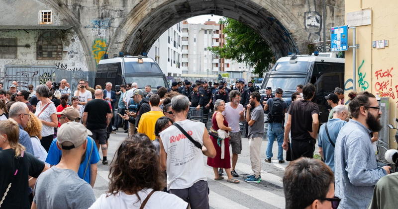 Leonka? L'adunata di comici e centro sociali solo dopo le ferie 
