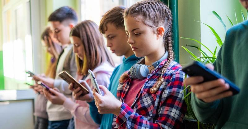 Kids’ Smartphone Addiction: Depression, Self-Harm, Shattered Attention Spans
