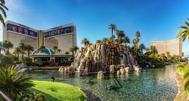 Closed Vegas Strip megaresort selling off its most well-known pieces