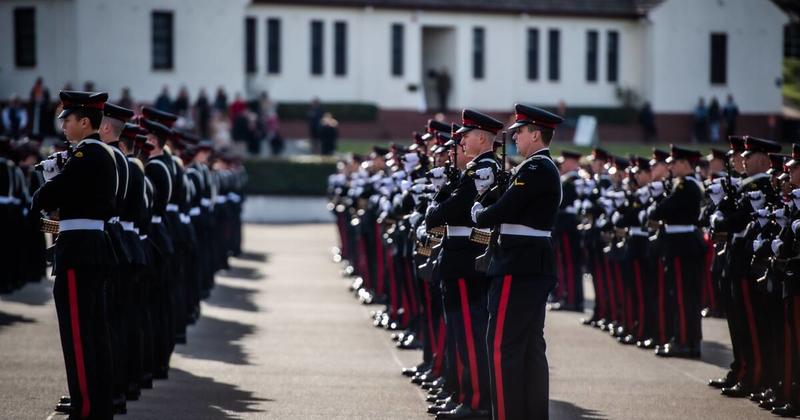 Why the defence force should actively recruit older soldiers