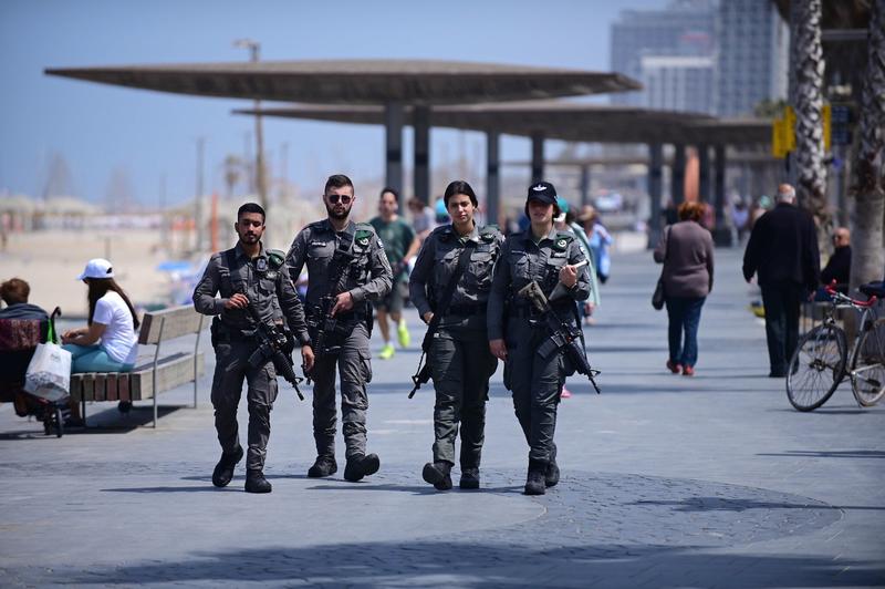 After chase, several Palestinians arrested in Tel Aviv for alleged terror plot