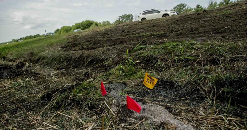 State police identify 5 people killed in tour bus crash on Thruway near Pembroke