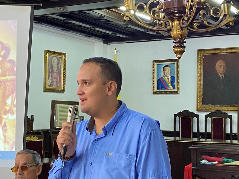 Homenajeado Don Luis González a 100 años de su natalicio