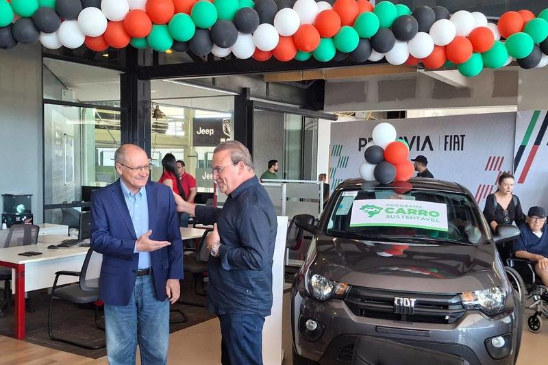 IPI zero para 'carros verdes' cresce venda, mas governo não fatura