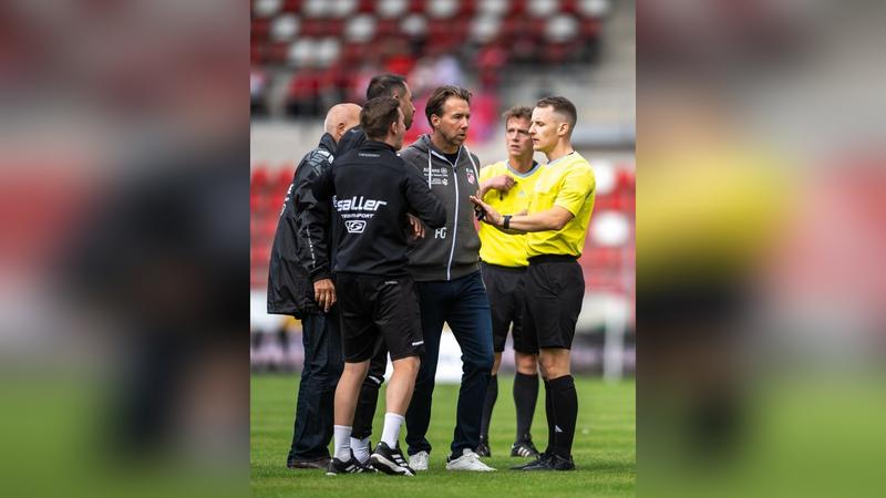 Schiri-Wut beim FC Rot-Weiß Erfurt: „Ein absoluter Witz“