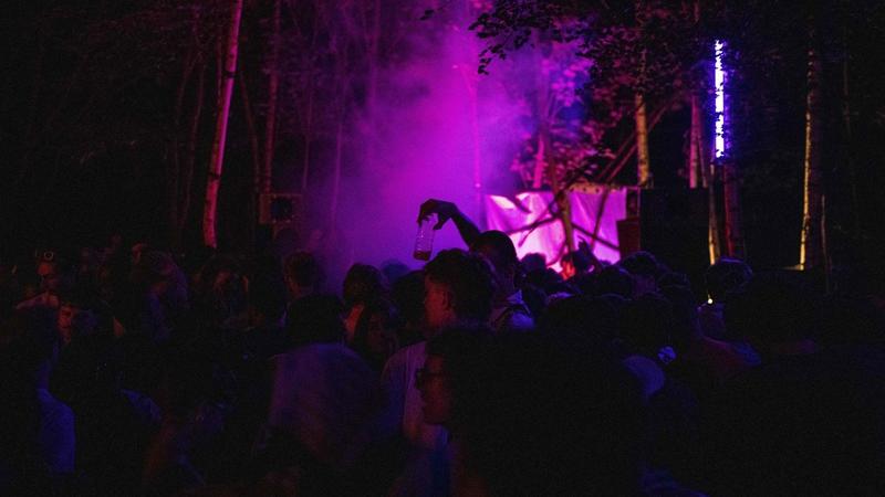 „Läuft mit Messer durch Menge“: Das kostet der falsche Amok-Alarm im Kreis Greiz