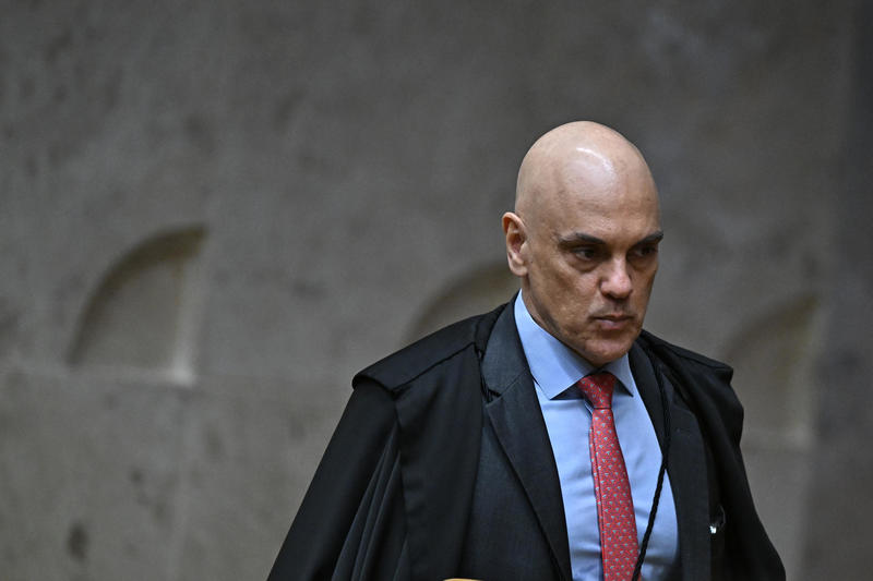 O homem que queria ser rei e seus efeitos sobre a economia