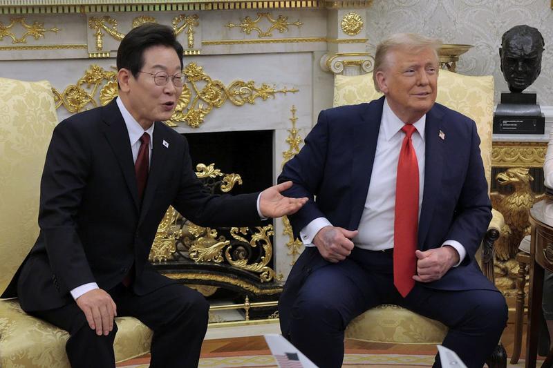 Trump Rants About “Comfort Women” While Meeting with Foreign President