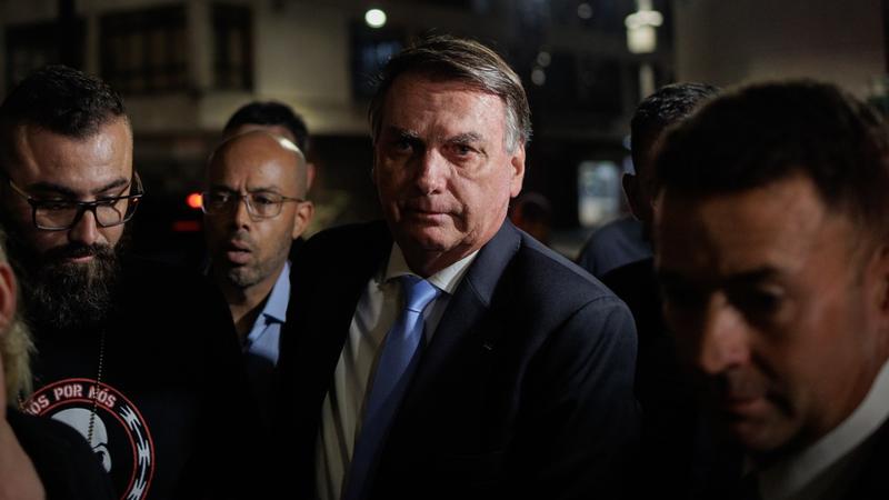 A tara da imprensa por Bolsonaro o mantém em incrível evidência