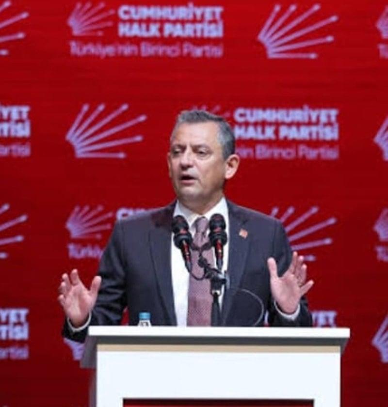 CHP belediye karnesini erteledi