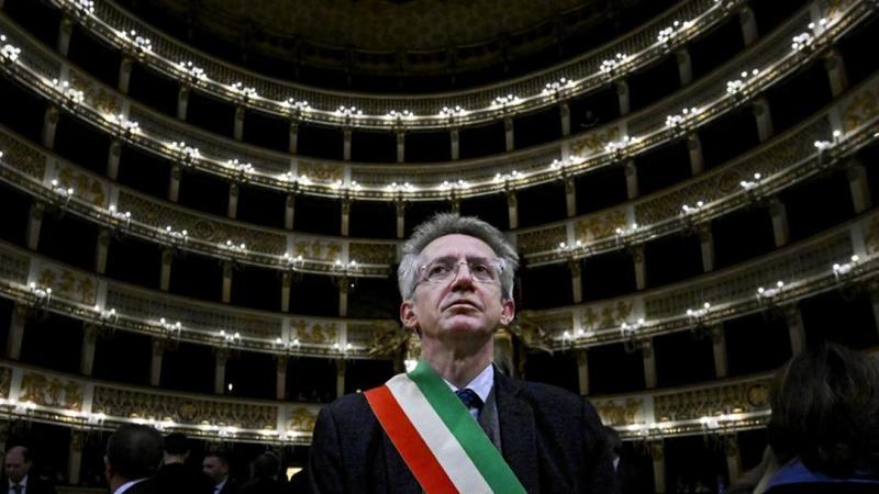 Teatro San Carlo, torna a riunirsiÂ il Cdi. Sit-in di melomaniÂ pro-Macciardi