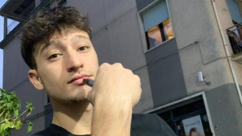 Il malore, poi la morte a 20 anni tra le braccia dei genitori: il risultato dell’autopsia di Roberto Campione