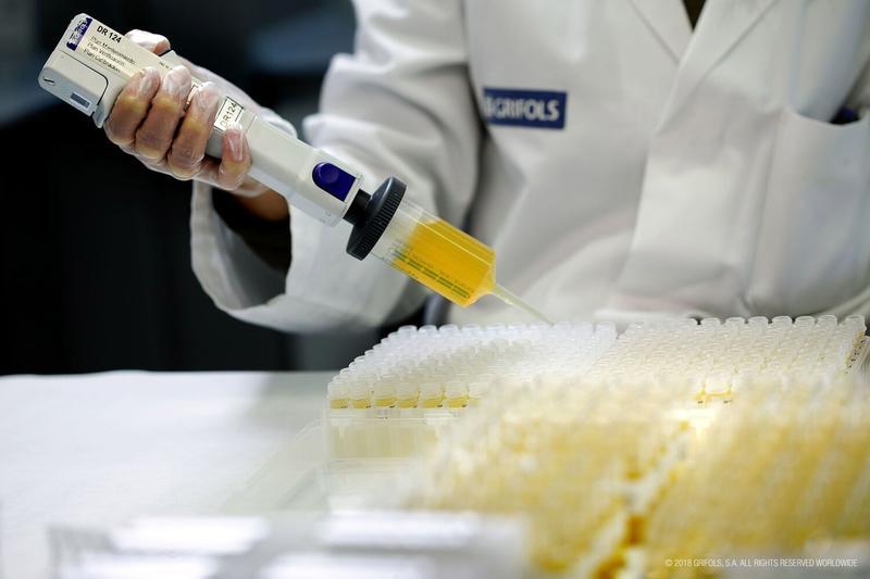 Grifols apunta a nuevos máximos anuales