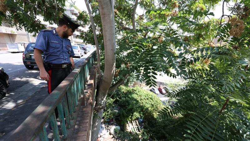 Trovato in via Andrea d'Isernia il cadavereÂ di un uomo non ancora identificato: si indaga