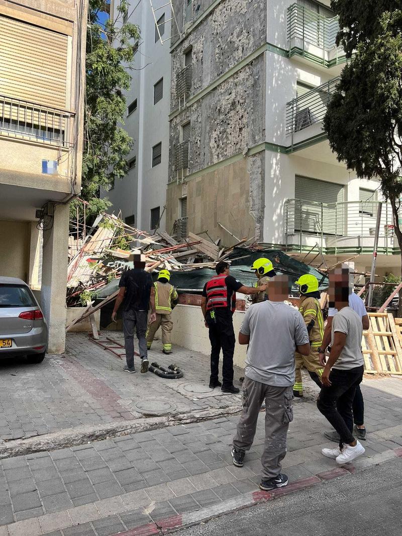 Construction worker killed as scaffolding collapses at Tel Aviv building site